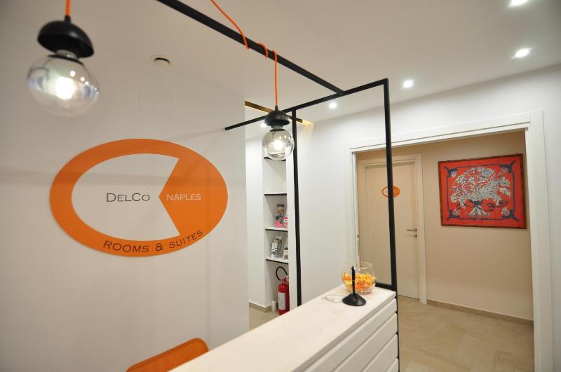 Delco Naples - image 4