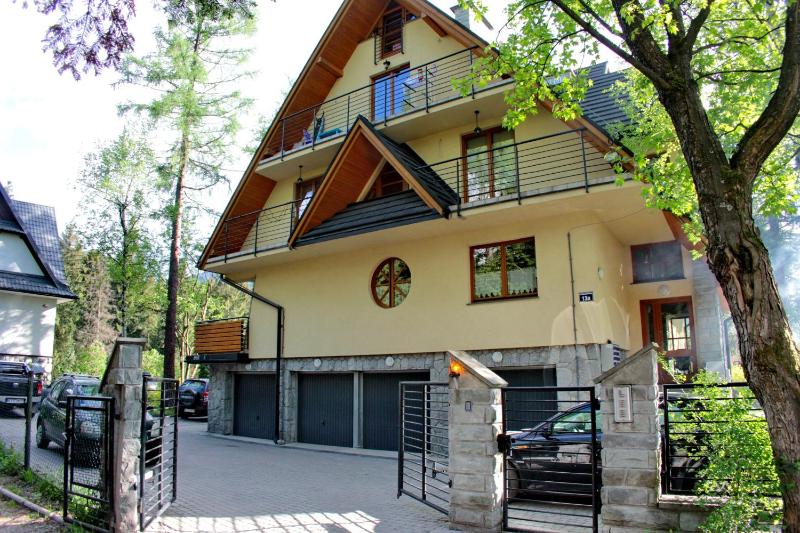 Apartamenty Chata Pod Reglami Zakopane - image 14