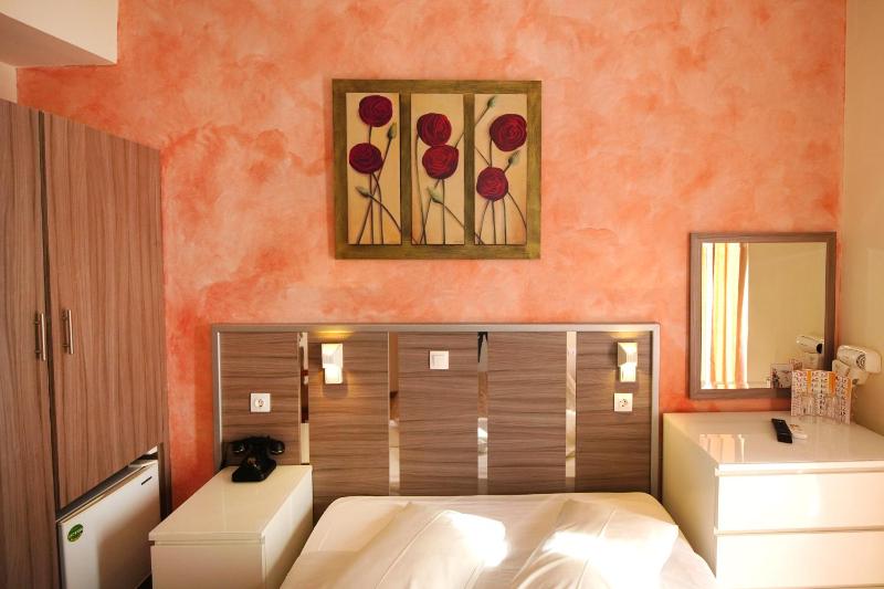 Socrates Hotel - image 14