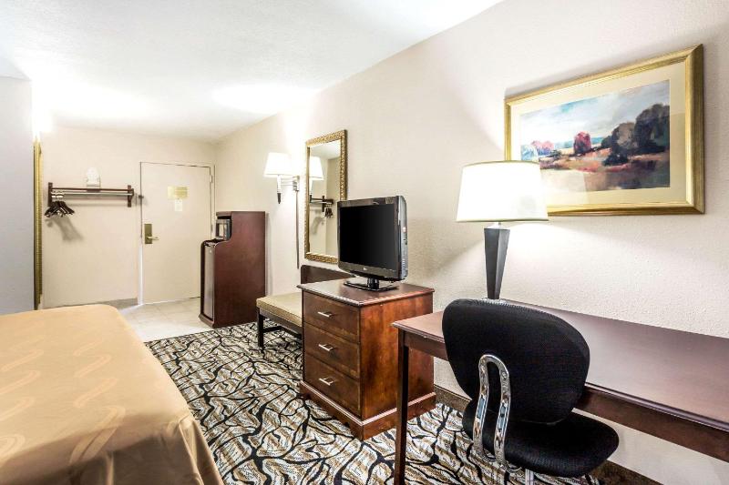 King Room - Non-Smoking image 1