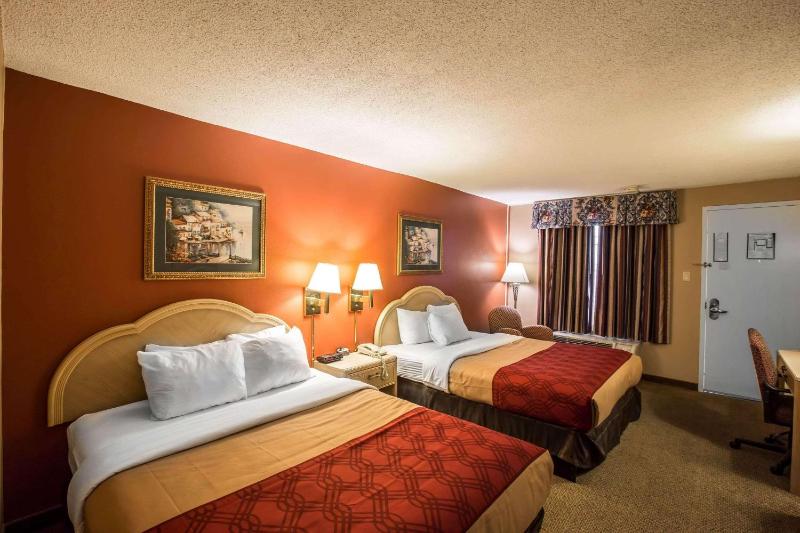Double Room with Two Double Beds - Non-Smoking image 3