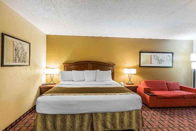 King Room - Non-Smoking image 2