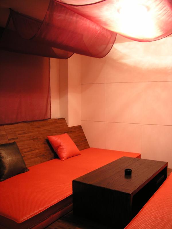 Hip Spa Motel - image 13