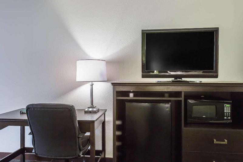 Double Room with Two Double Beds - Non-Smoking image 2