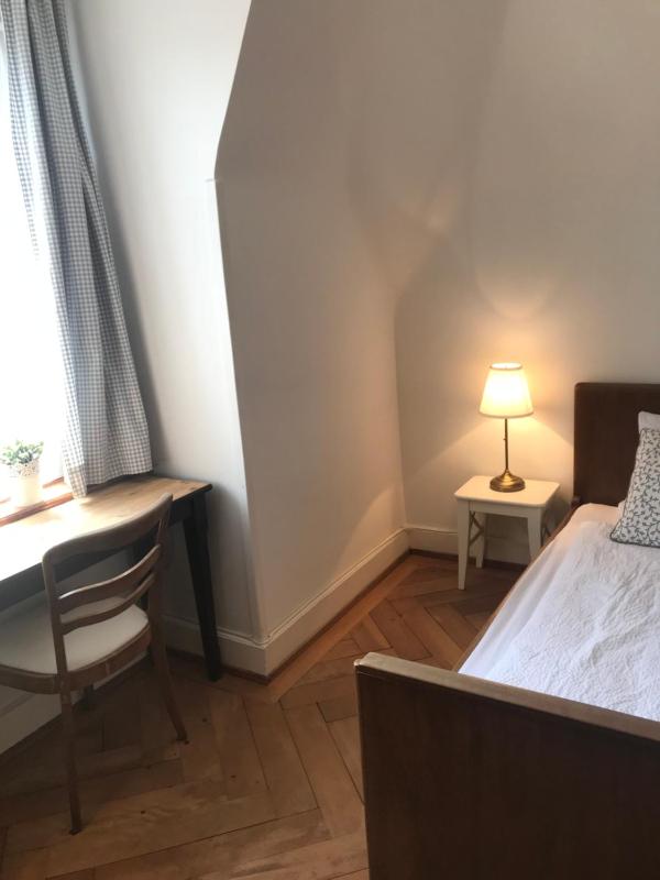 Triple Room with Shared Bathroom image 4