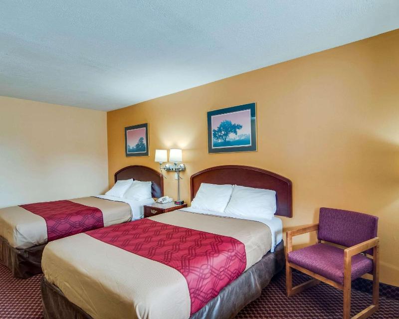Double Room with Two Double Beds - Non-Smoking image 2
