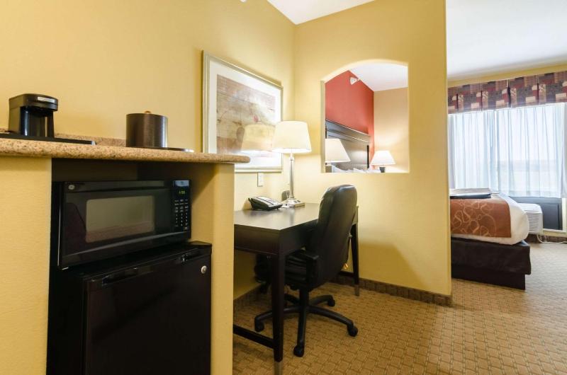 Room #49007307 image 1