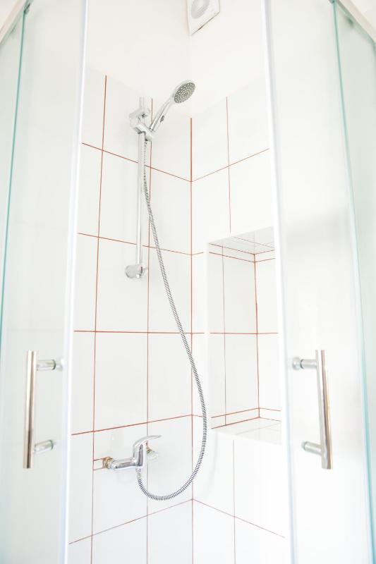 Standard Triple Room image 2