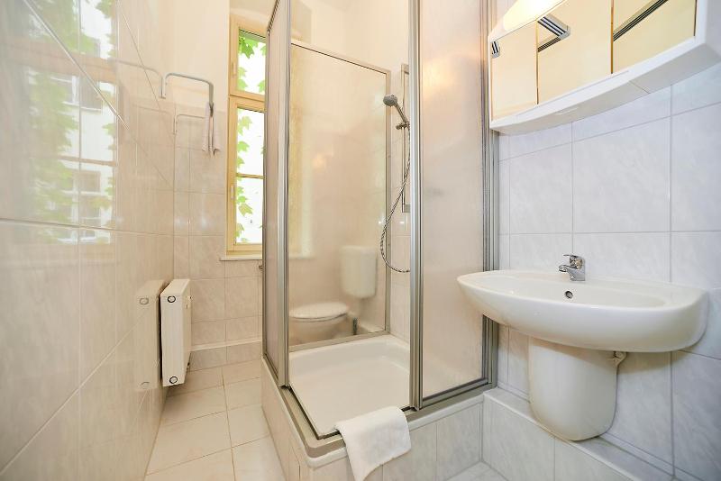 Double Room with Private Bathroom image 4