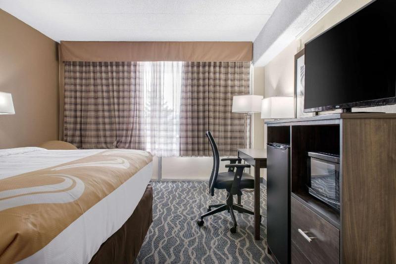 King Room - Non-Smoking image 4