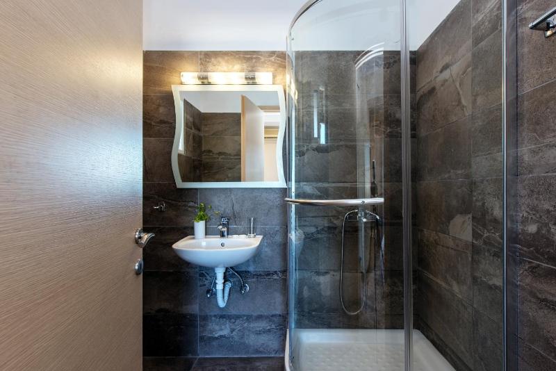Double or Twin Room image 2