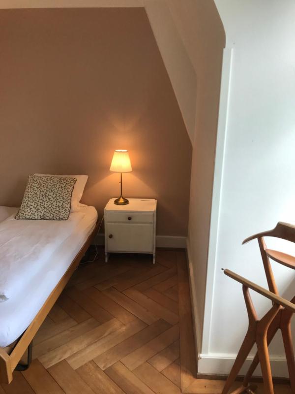 Single Room with Shared Bathroom image 2