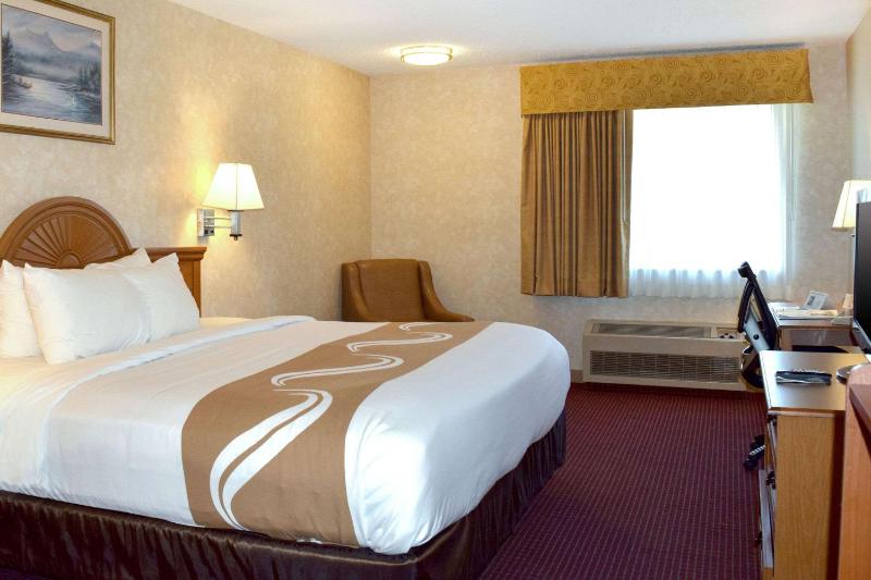 King Room - Non-Smoking image 2
