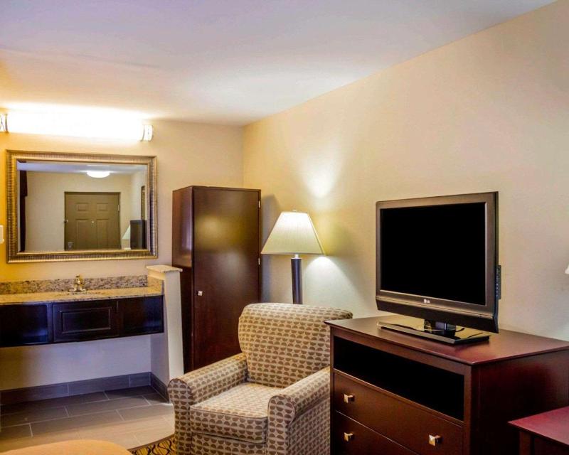 King Room - Non-Smoking image 2