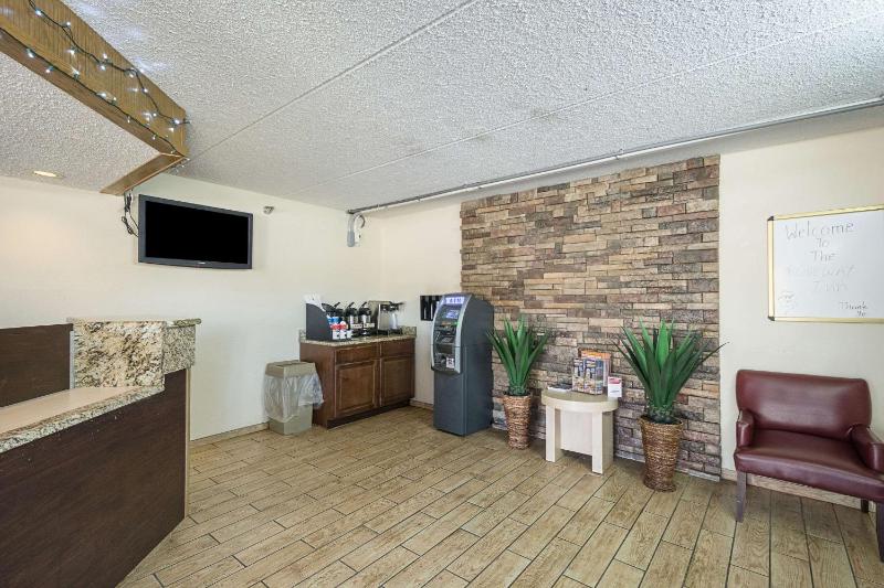 Bay Inn - image 12