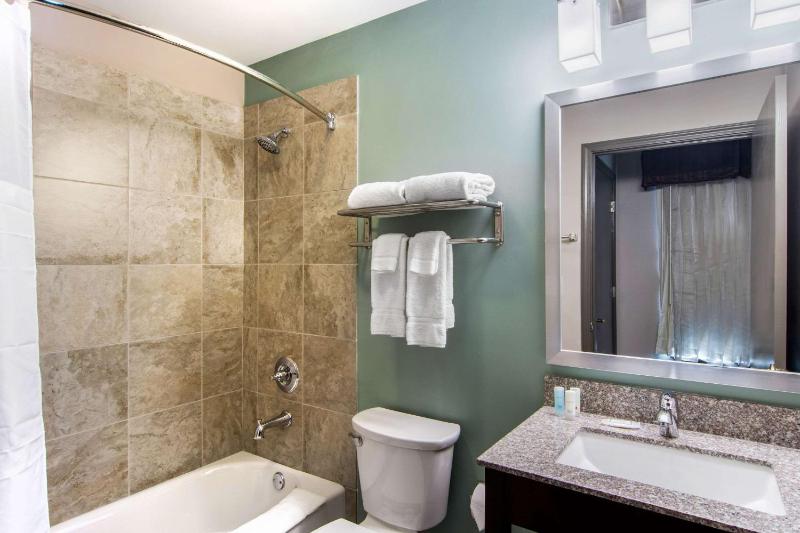 King Room - Non-Smoking image 2
