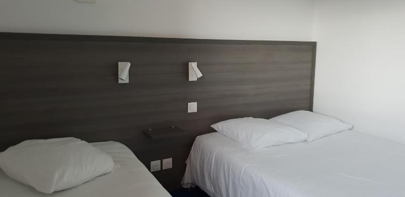 Triple Room image 3