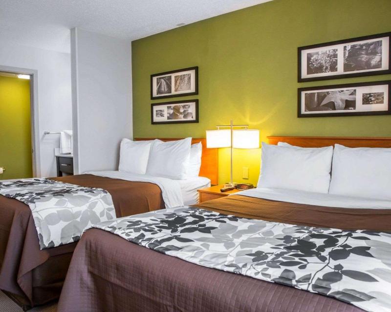 Double Room with Two Double Beds - Non-Smoking image 3