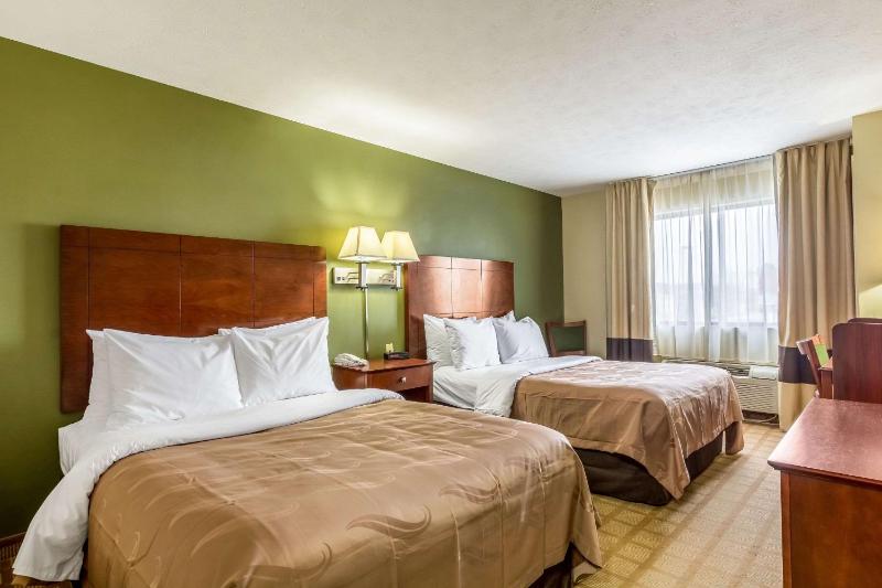 Double Room with Two Double Beds - Non-Smoking image 3