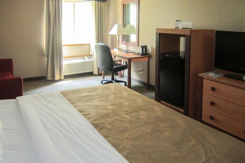 King Room image 4