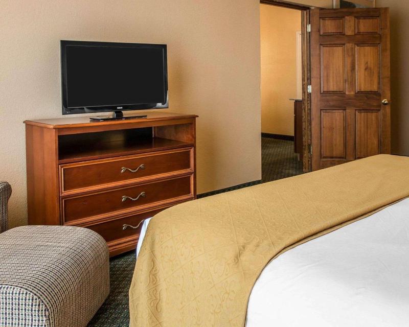King Room - Disability Access/Non-Smoking image 2