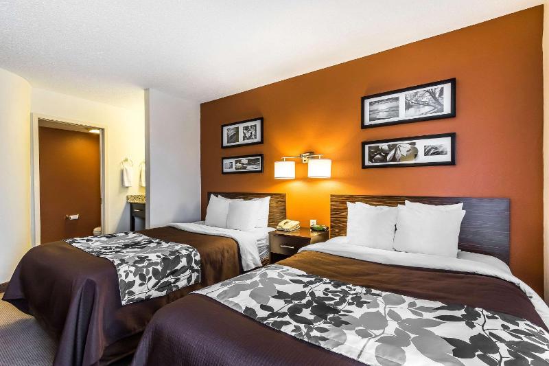 Double Room with Two Double Beds - Non-Smoking image 2