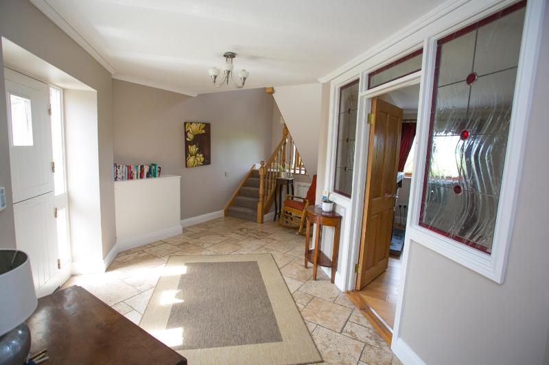 Two-Bedroom House (5 Adults) image 4