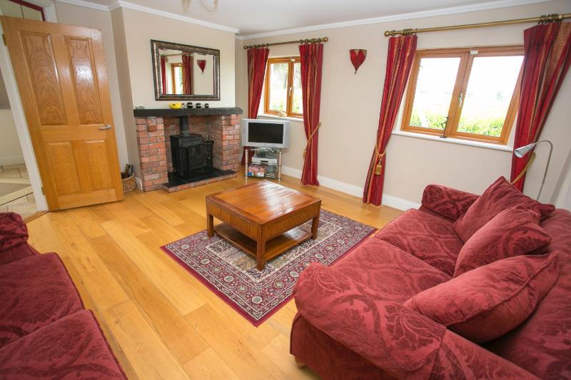 Two-Bedroom House (5 Adults) image 3