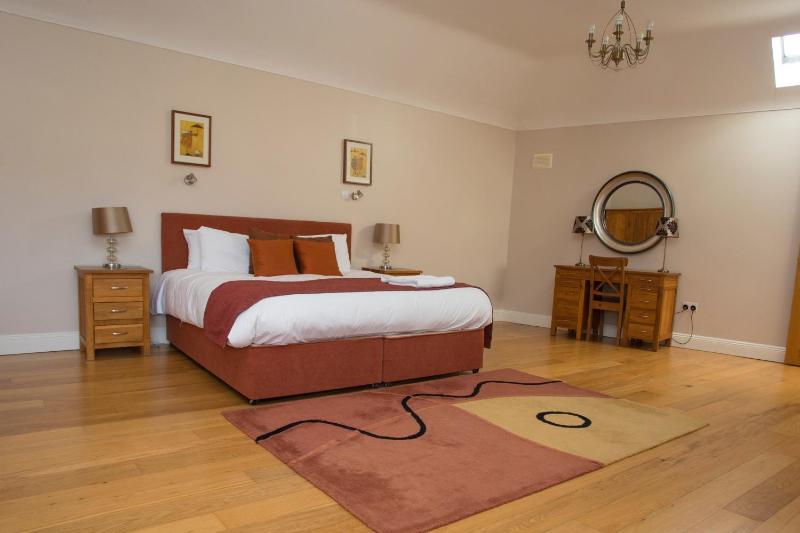 One-Bedroom House image 3