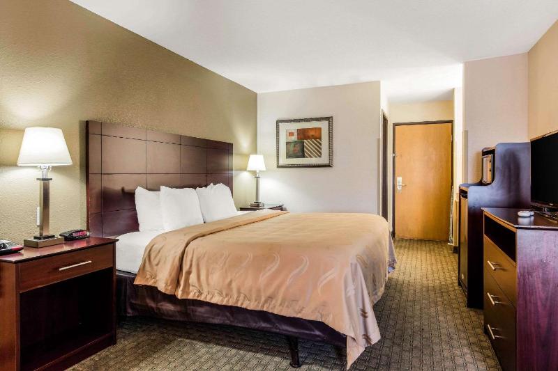 King Room - Non-Smoking image 2