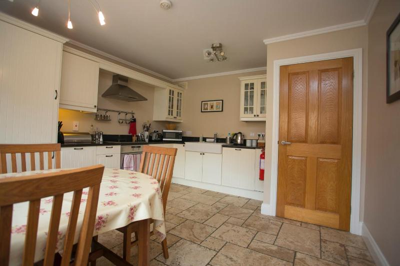 Two-Bedroom House (4 Adults) image 3