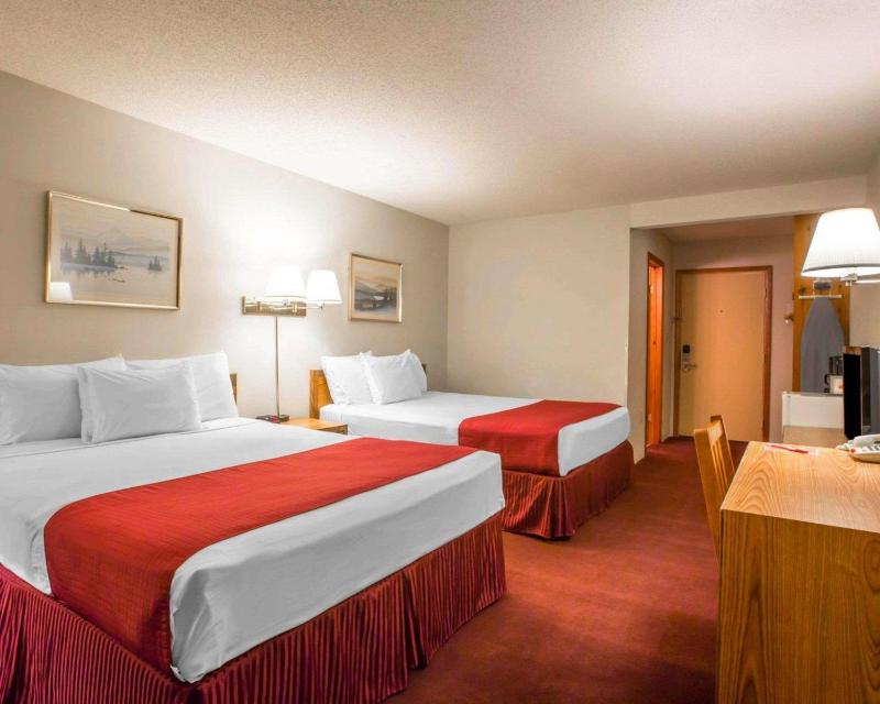 Queen Room with Two Queen Beds - Disability Access/Non-Smoking image 2
