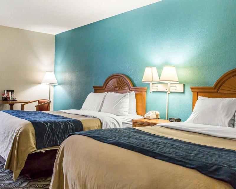 Double Room with Two Double Beds - Non-Smoking image 2