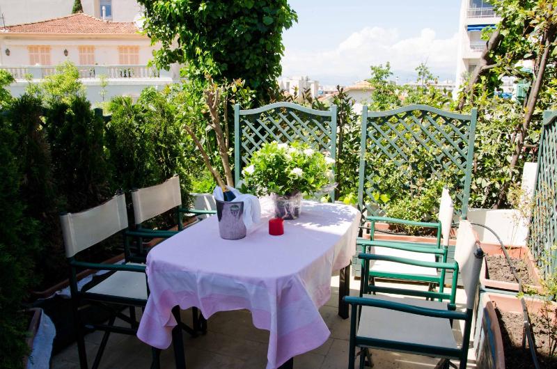 One bedroom Deluxe St Tropez (5 people)   image 1