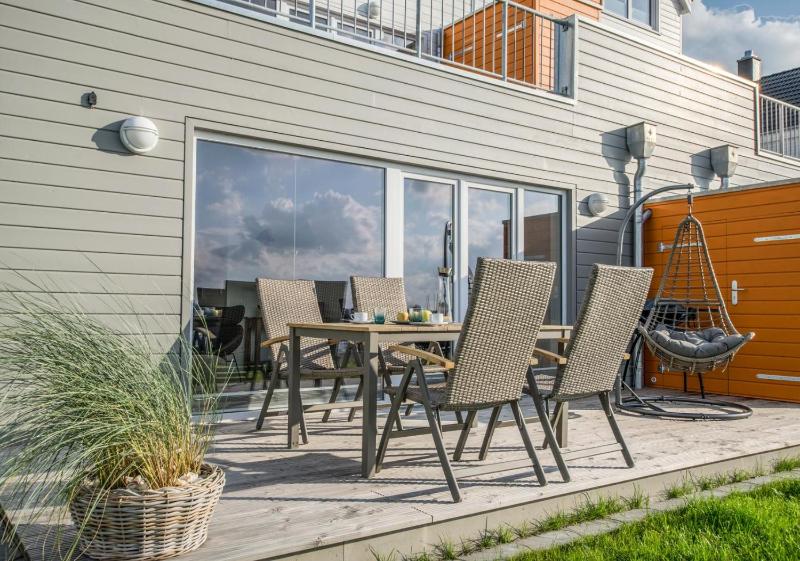 Apartment with Sea View image 1