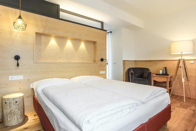 Suite image 2