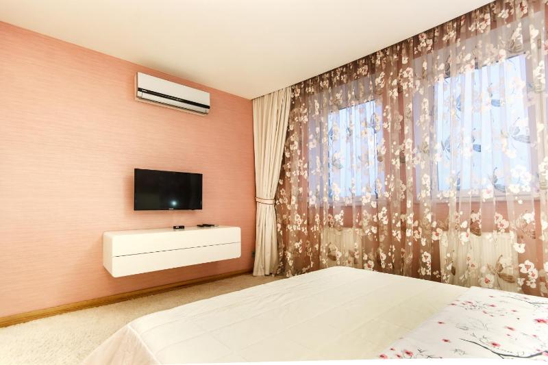 Apartment 13А Holosiivska Street - image 7