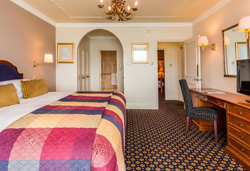 Deluxe Suite - No balcony access image 3