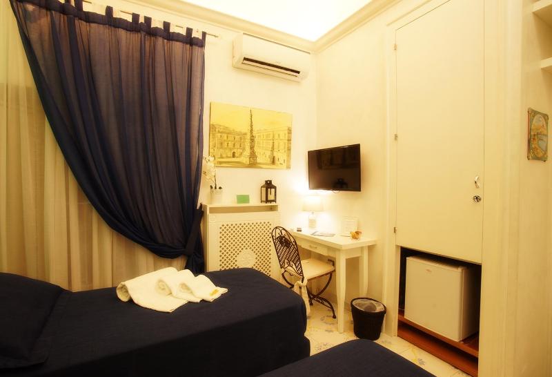 Double or Twin Room with Private Bathroom image 4