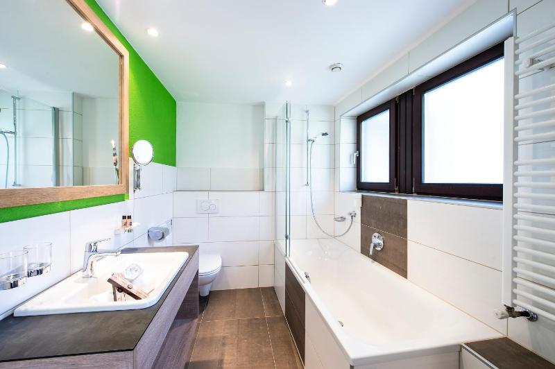 Standard Double Room image 2