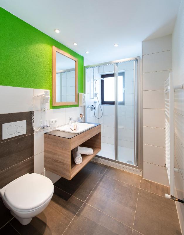 Queen Suite image 2