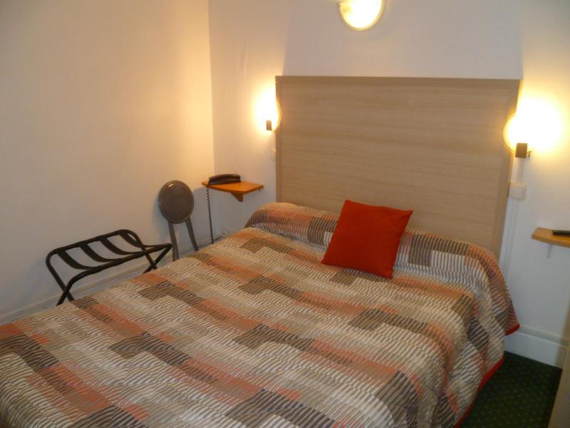 Double Room with Private Bathroom image 3