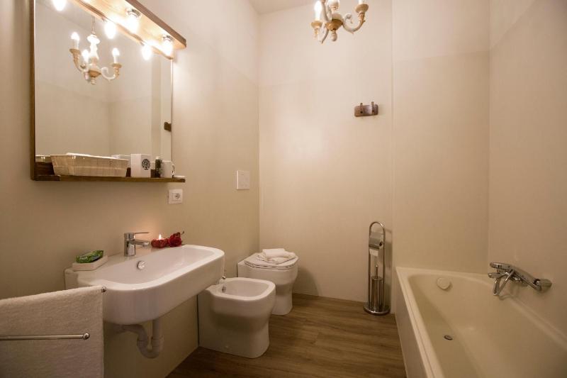 Apartment with Mountain View image 4