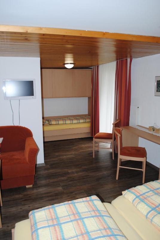 Family Room image 2