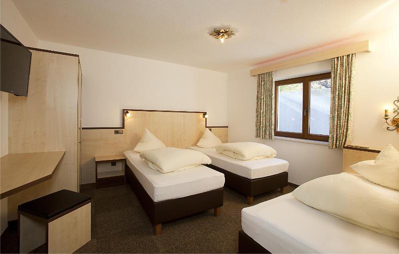 Two-Bedroom Apartment (6 Adults) image 2