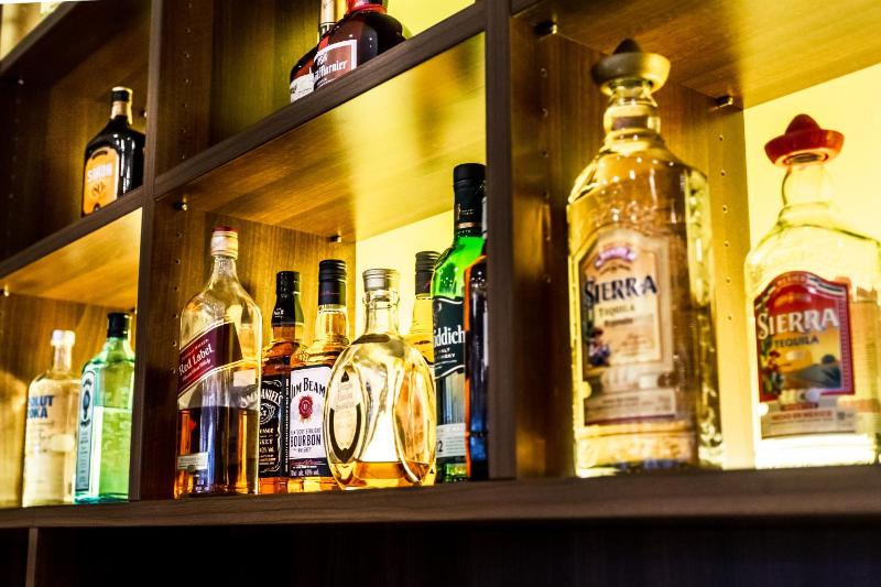 Best Western Plus Royal Suites - image 9