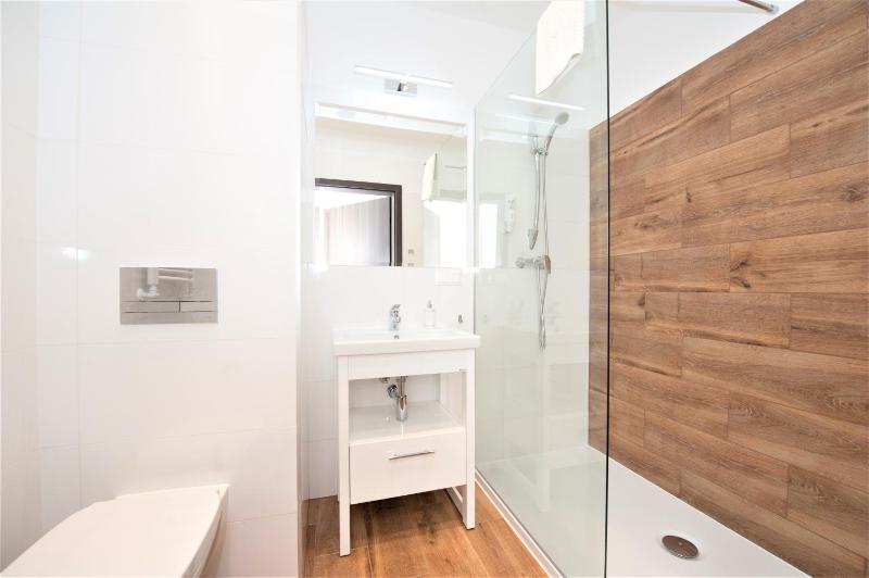 Apartment image 2