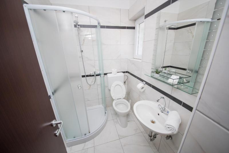 Triple Room image 4
