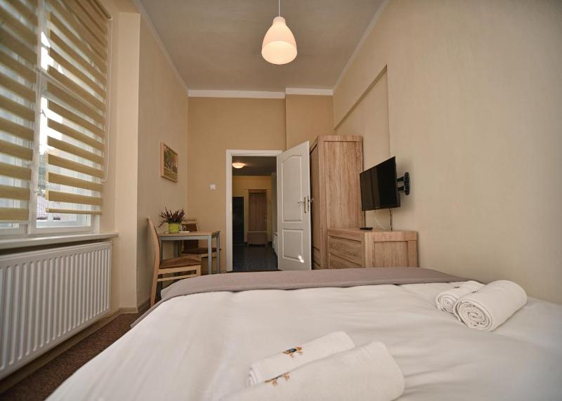Budget Double Room image 2