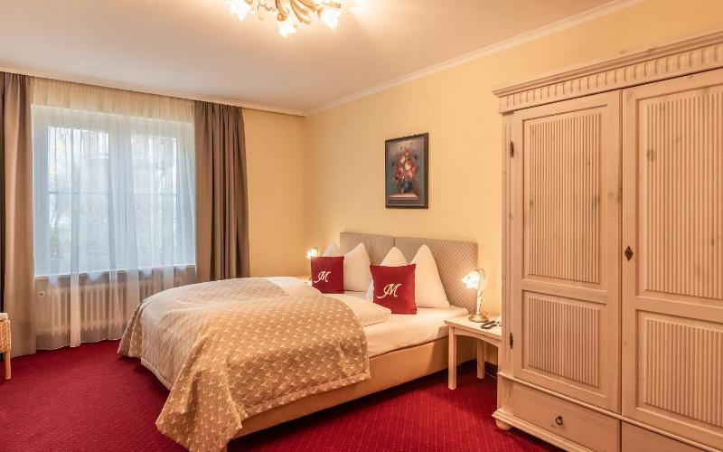 Standard Double Room image 1